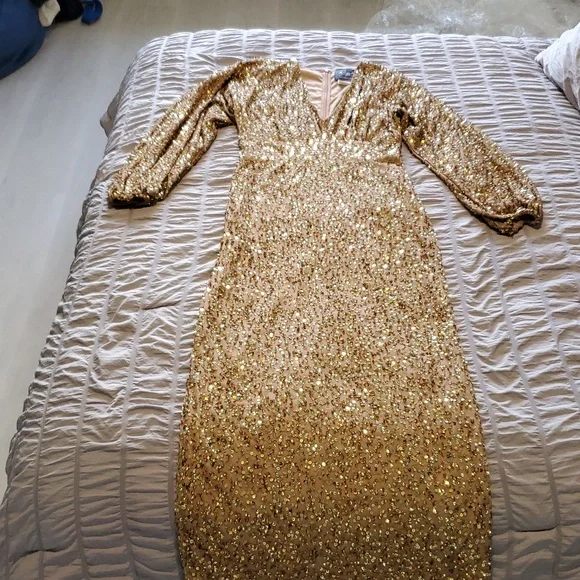 MacDuggal bronze Sequin gown Size 8 and 6 available new with tags - Picture 12 of 14